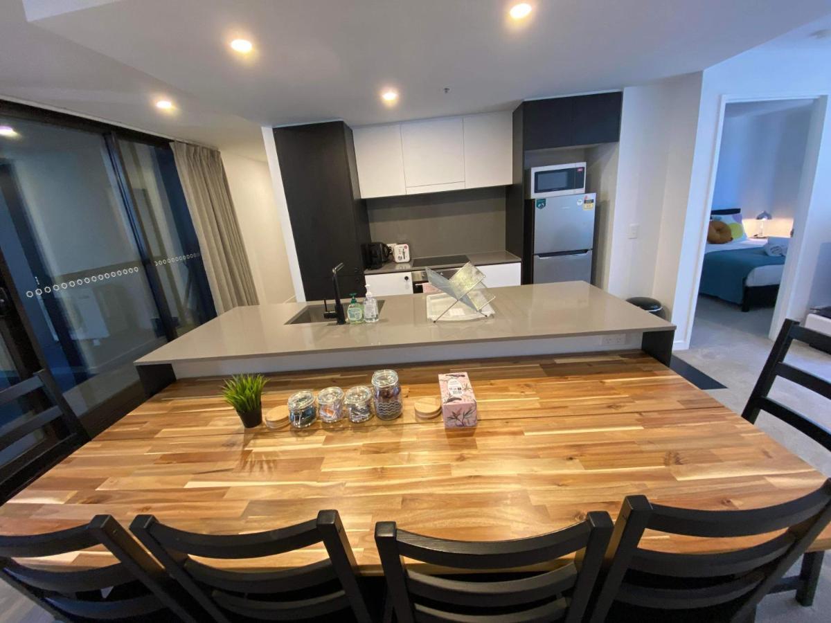 2 Bed 2 Bath Luxury Apartment In Braddon Canberra - Free Heated Pool, Gym, Parking Eksteriør bilde