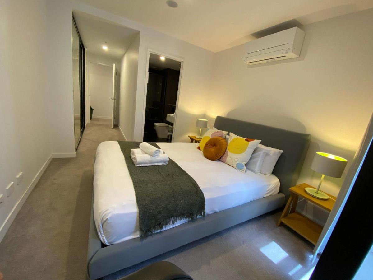 2 Bed 2 Bath Luxury Apartment In Braddon Canberra - Free Heated Pool, Gym, Parking Eksteriør bilde