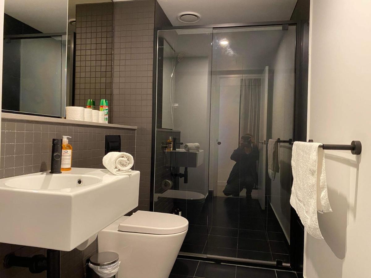 2 Bed 2 Bath Luxury Apartment In Braddon Canberra - Free Heated Pool, Gym, Parking Eksteriør bilde