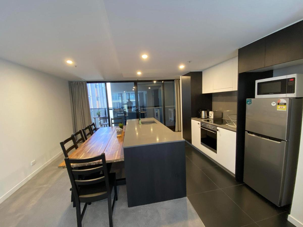 2 Bed 2 Bath Luxury Apartment In Braddon Canberra - Free Heated Pool, Gym, Parking Eksteriør bilde