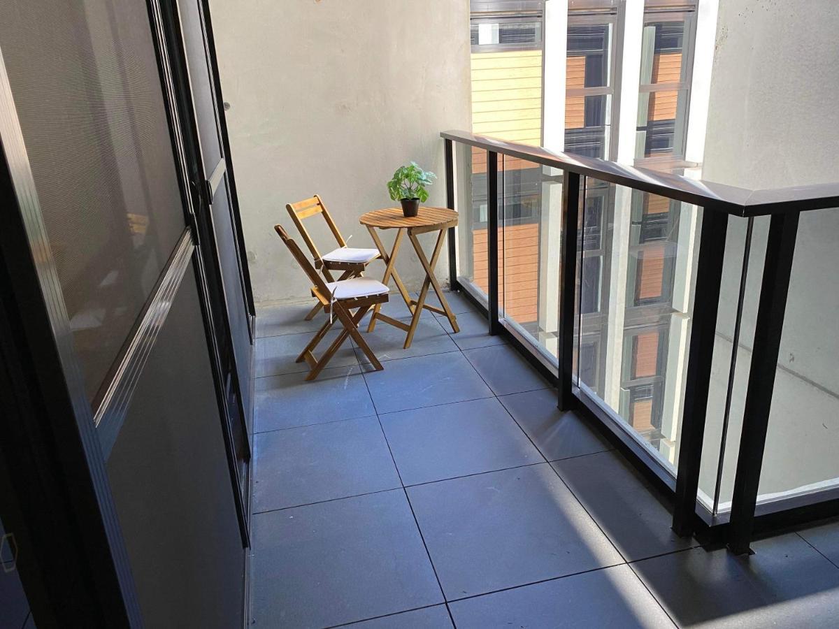 2 Bed 2 Bath Luxury Apartment In Braddon Canberra - Free Heated Pool, Gym, Parking Eksteriør bilde